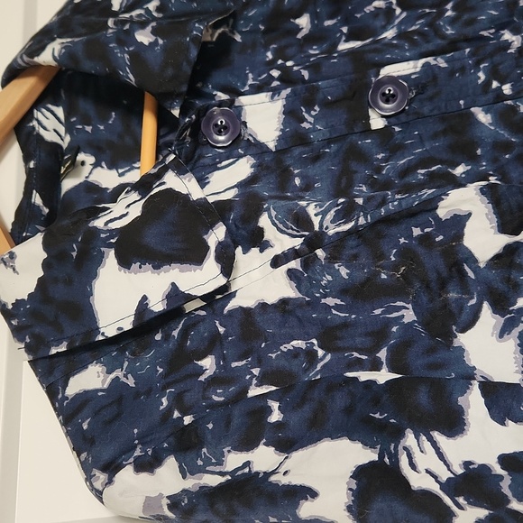 Floral Button Down Lightweight Jacket - Picture 3 of 7